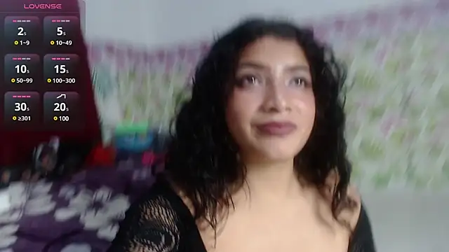 Snapshot of alisontitsmilk19 chatting on 01/08/25, 12:49 alisontitsmilk19 online show from 01/08/25, 12:49