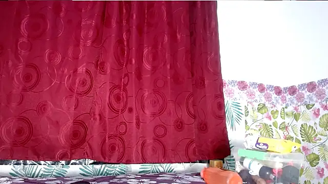 Snapshot of alisontitsmilk19 chatting on 03/07/25, 01:09 alisontitsmilk19 online show from 03/07/25, 01:09