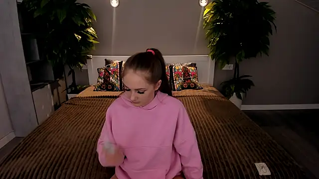 PamelaXX  online show from 11/25/25, 09:37