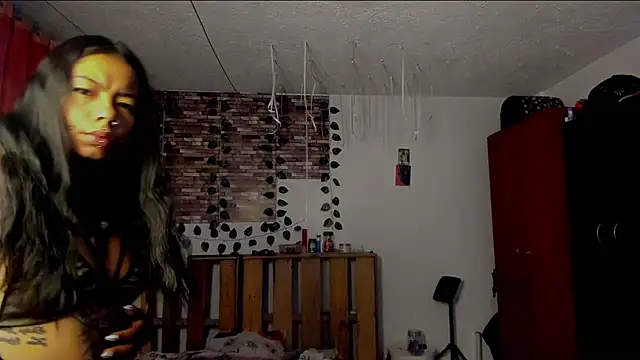 nicole volkov online show from 11/21/25, 06:12