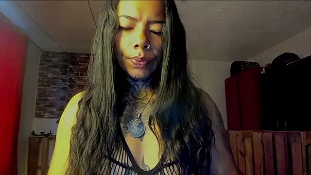 nicole volkov online show from 11/24/25, 11:10