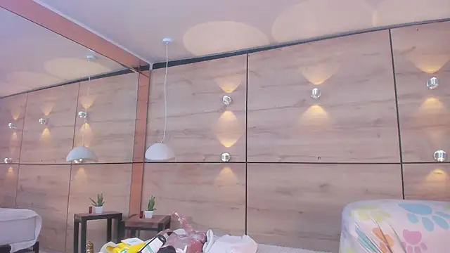 martina touss online show from 12/22/25, 12:46