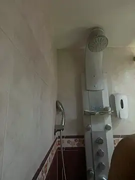 Charlotte cute18 online show from 12/19/24, 07:07