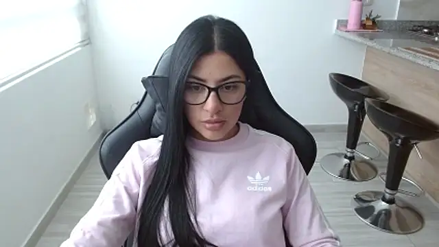 Charlotte cute18 online show from 03/12/26, 07:53