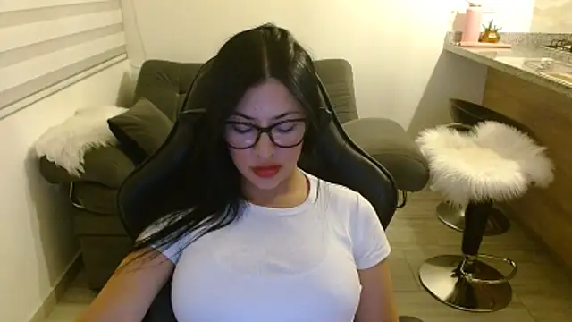 Charlotte cute18 online show from 04/09/26, 01:38