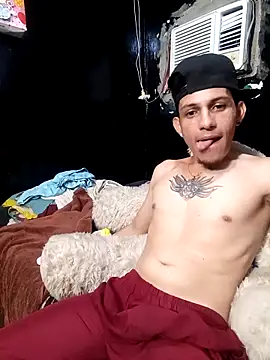 Snapshot of Ale21-345 chatting on 02/25/26, 04:44 Ale21-345 online show from 02/25/26, 04:44