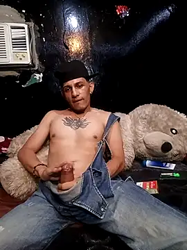 Snapshot of Ale21-345 chatting on 02/28/26, 03:40 Ale21-345 online show from 02/28/26, 03:40