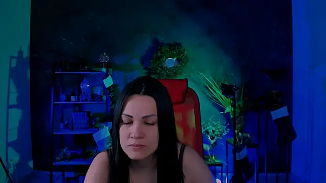 Snapshot of KarolinaRobinson chatting on 12/21/24, 12:16 KarolinaRobinson online show from 12/21/24, 12:16