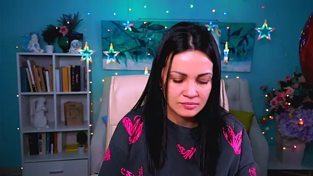 Snapshot of KarolinaRobinson chatting on 02/14/25, 07:33 KarolinaRobinson online show from 02/14/25, 07:33