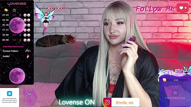 Snapshot of Eva_Evile chatting on 02/08/25, 02:27 Eva Evile online show from 02/08/25, 02:27