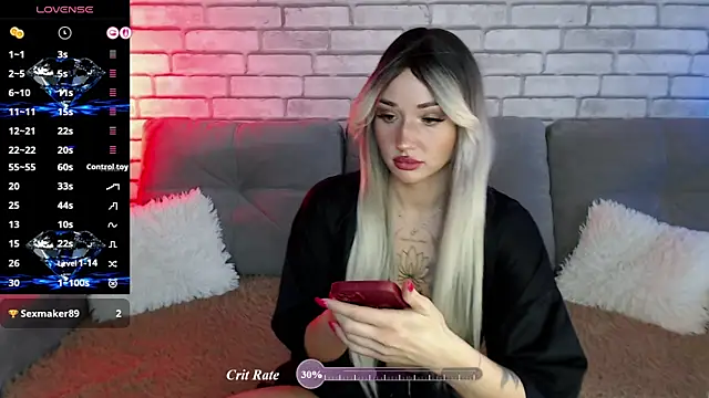 Snapshot of Eva_Evile chatting on 07/04/26, 12:55 Eva Evile online show from 07/04/26, 12:55