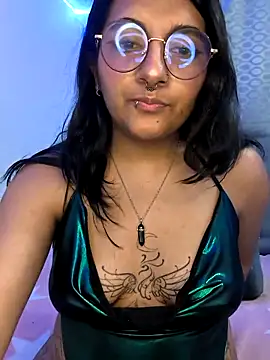 Snapshot of Alliccee chatting on 03/07/25, 08:22 Alliccee online show from 03/07/25, 08:22