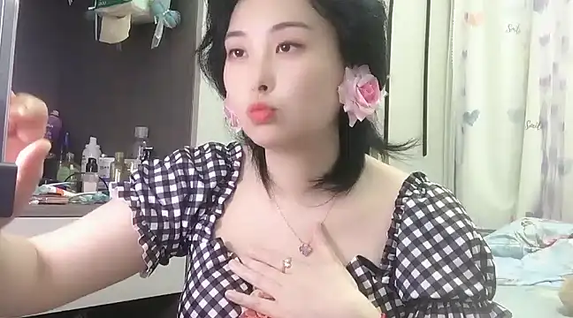 Hanicarrot online show from 02/15/25, 02:22