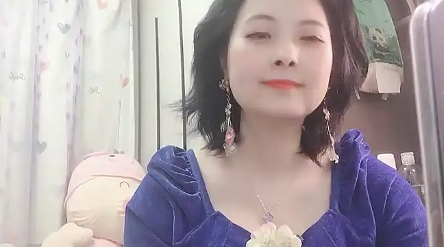 Hanicarrot online show from 03/10/25, 10:13