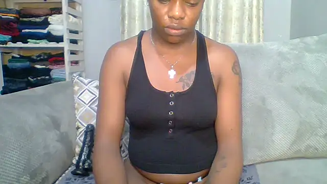 Snapshot of Petite_254 chatting on 09/09/25, 11:48 Petite 254 online show from 09/09/25, 11:48