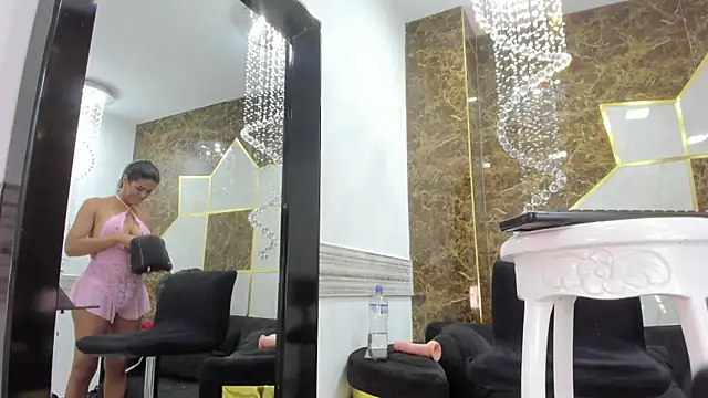 Sweets Hanna online show from 04/21/26, 09:39