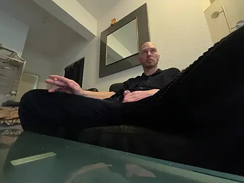 Snapshot of Germankink chatting on 01/06/25, 03:29 Germankink online show from 01/06/25, 03:29