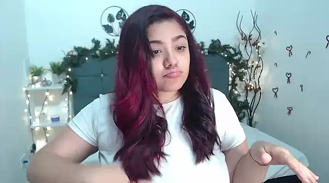 KathyGonzalez online show from 12/22/24, 03:33