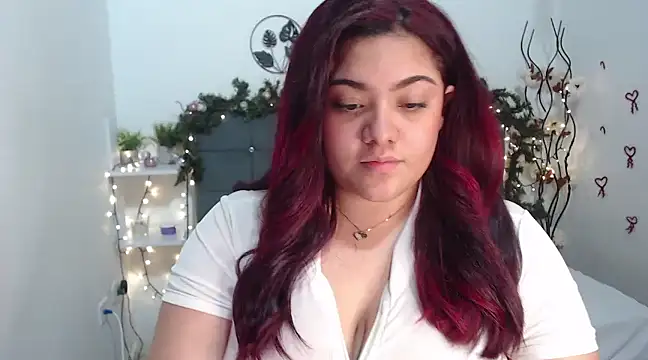 KathyGonzalez online show from 01/03/25, 02:51