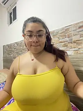 KathyGonzalez online show from 10/05/25, 11:02