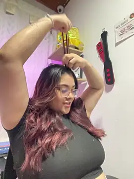 KathyGonzalez online show from 10/15/25, 09:04