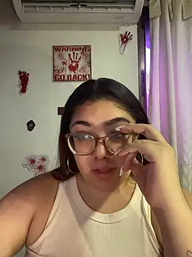 KathyGonzalez online show from 10/25/25, 11:29