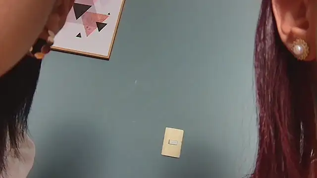 Snapshot of strawberrymia68 chatting on 03/19/25, 01:07 strawberrymia68 online show from 03/19/25, 01:07