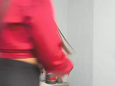 Victoriabecker online show from 11/20/25, 09:47