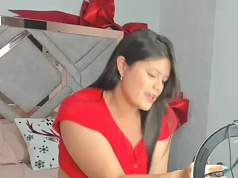 Victoriabecker online show from 12/18/25, 08:37