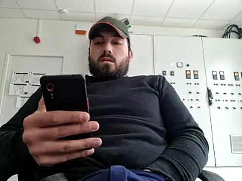 Leonormaldick online show from 02/04/26, 10:54
