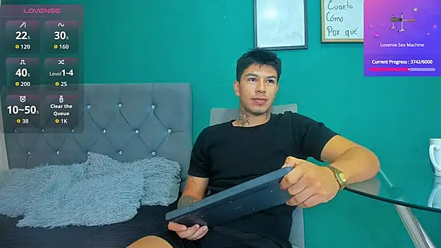 Snapshot of mateoreal1 chatting on 06/04/26, 01:06 mateoreal1 online show from 06/04/26, 01:06