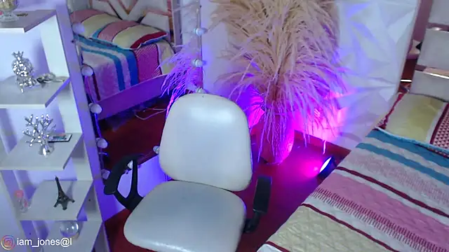 Jonesliam23 online show from 03/24/26, 07:19