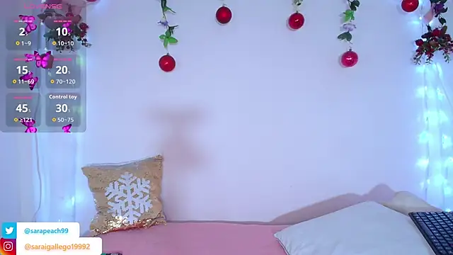 Snapshot of EmilyMeoww chatting on 12/16/25, 02:27 EmilyMeoww online show from 12/16/25, 02:27