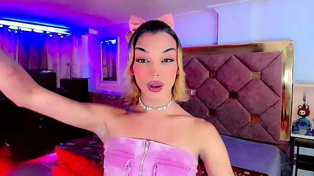 the-horus-girl online show from 09/26/25, 06:45