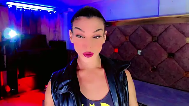 the-horus-girl online show from 09/27/25, 07:02