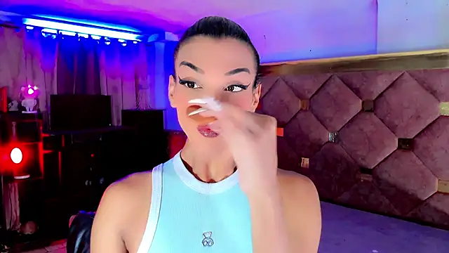 the-horus-girl online show from 09/30/25, 12:26