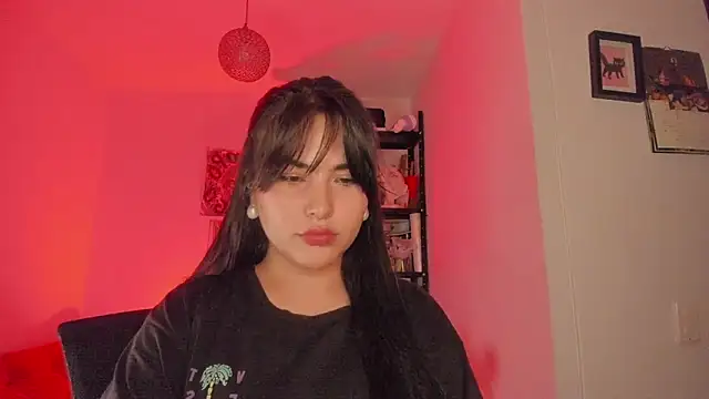 Snapshot of sol__angel chatting on 02/28/25, 06:10 sol angel online show from 02/28/25, 06:10