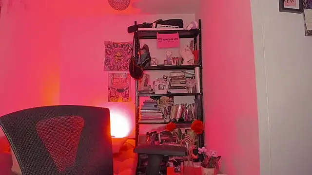 Snapshot of sol__angel chatting on 03/08/25, 10:00 sol angel online show from 03/08/25, 10:00