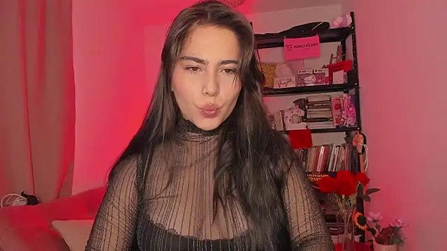 Snapshot of sol__angel chatting on 03/18/25, 10:37 sol angel online show from 03/18/25, 10:37