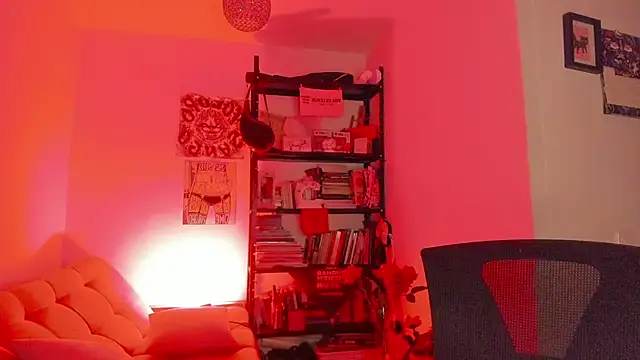 Snapshot of sol__angel chatting on 03/23/25, 07:31 sol angel online show from 03/23/25, 07:31