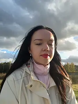 Vanesskaa online show from 10/28/25, 03:25