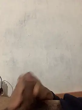 Snapshot of Zaki281995 chatting on 02/25/26, 10:52 Zaki281995 online show from 02/25/26, 10:52