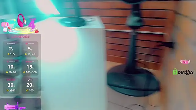 Snapshot of EmilyySaenz chatting on 09/11/25, 05:13 EmilyySaenz online show from 09/11/25, 05:13