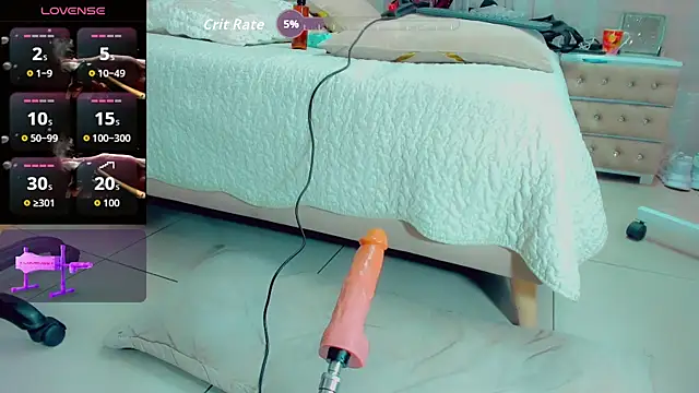 Snapshot of EmilyySaenz chatting on 11/07/25, 02:50 EmilyySaenz online show from 11/07/25, 02:50