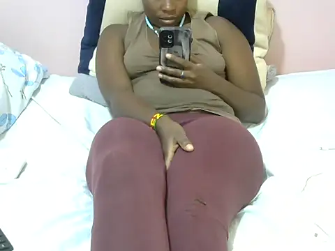 winnie254 online show from 09/16/25, 04:52