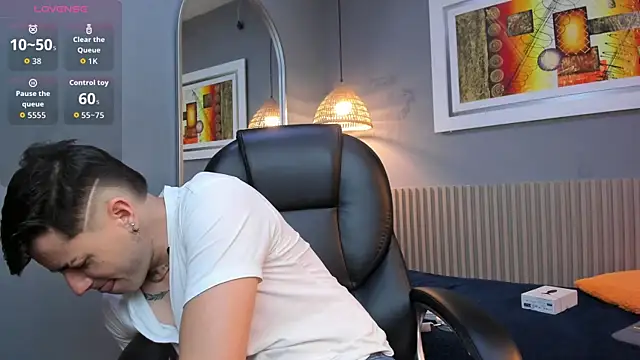 tossetrech online show from 04/18/26, 03:32