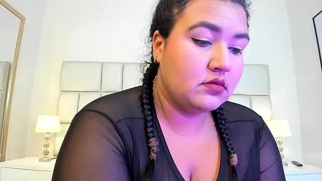 DojaAissha online show from 02/01/25, 03:30