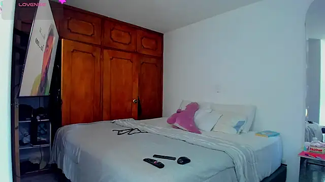 Jordyrodriiguez online show from 01/23/25, 09:50