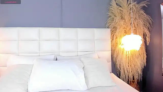 Snapshot of HannaKarson chatting on 11/29/25, 11:35 HannaKarson online show from 11/29/25, 11:35