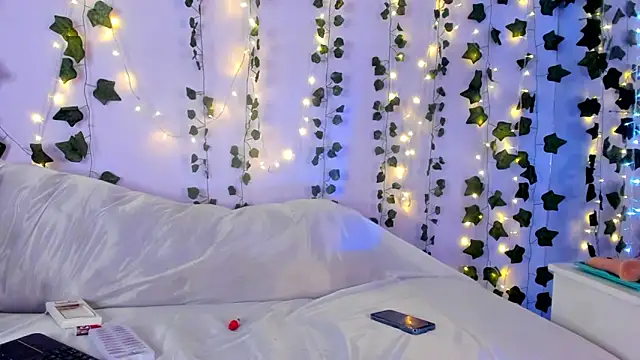 Snapshot of Natasha_Nasty2 chatting on 12/28/24, 03:37 Natasha Nasty2 online show from 12/28/24, 03:37